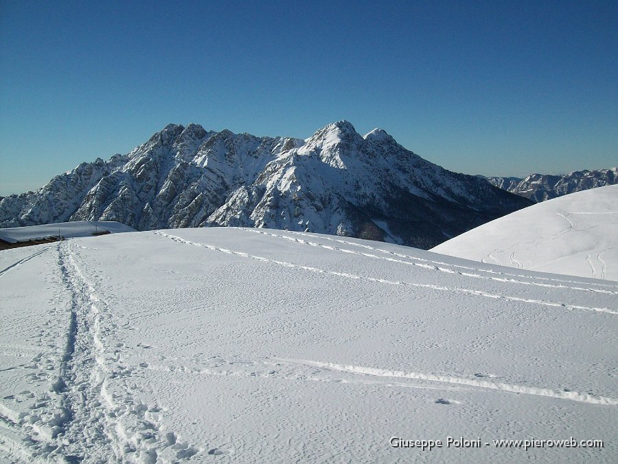 04 Il sentiero nella neve.jpg